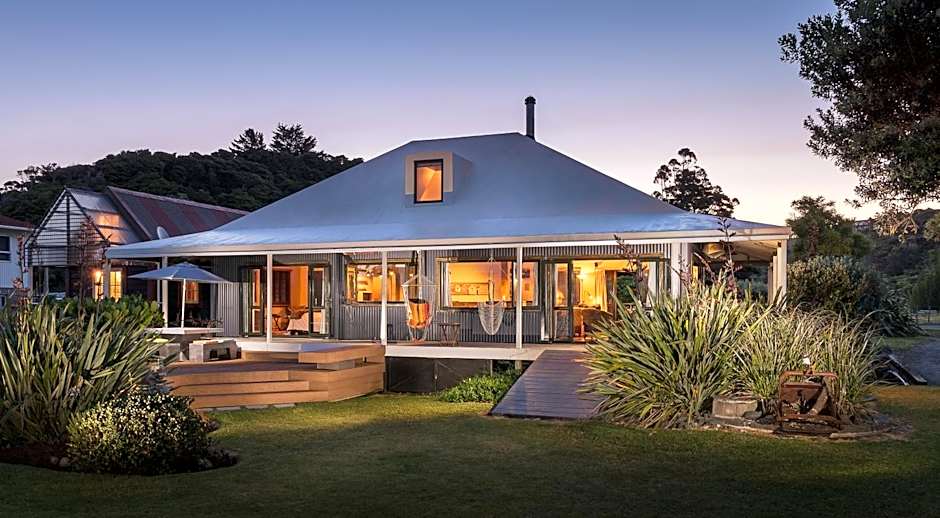 Absolute Beach front-Tutukaka Harbour