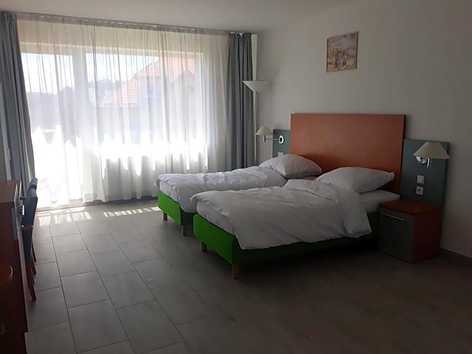 LEMA Pokoje Gościnne