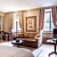 Hotel Louisbourg
