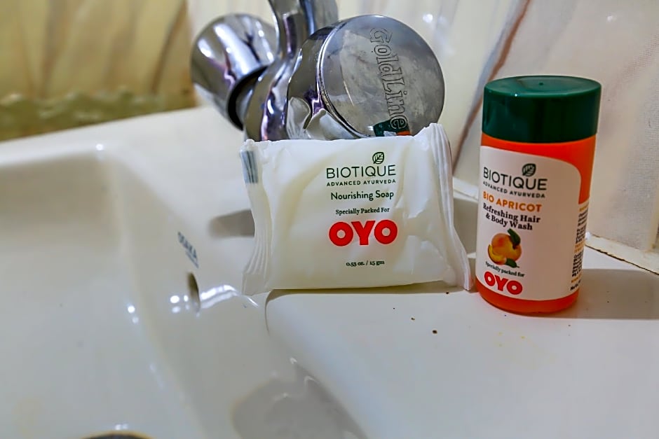 Hotel O Varcity Emerald Near Ragigudda Sri Prasanna Anjaneyaswamy Temple