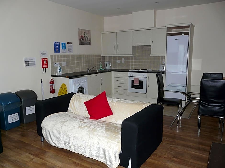 The Courtyard Apartments