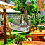 Banana Alacatı Relaxing Hotel - Adults Only