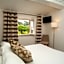Hotel B Lodge