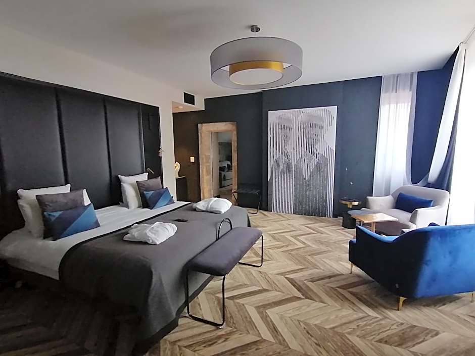 Hôtel Mercure Figeac Viguier du Roy