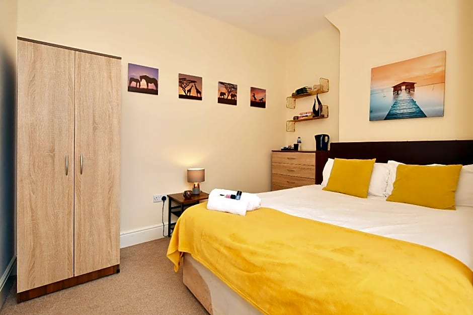 Townhouse @ 178 Ruskin Road Crewe