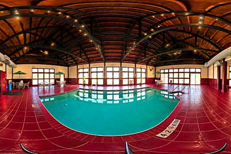 Coratel Inn & Suites by Jasper Black River Falls, WI