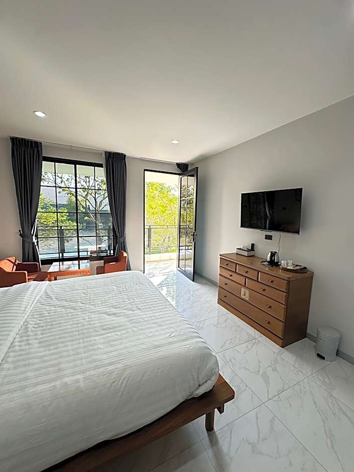 Bamboo Resort Suphanburi (in Bamboo Japanese Goods Warehouse)