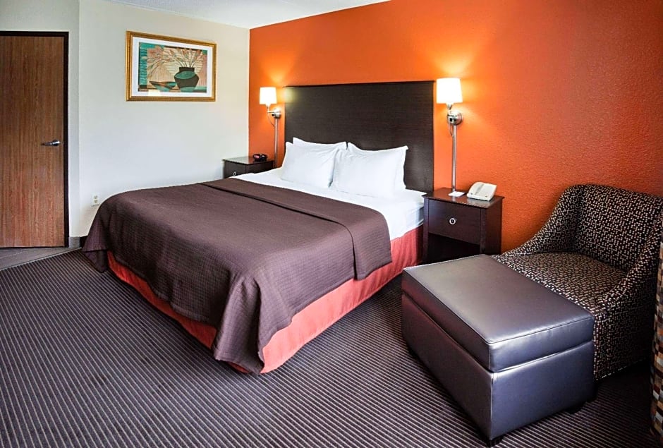 AmericInn by Wyndham Plover Stevens Point
