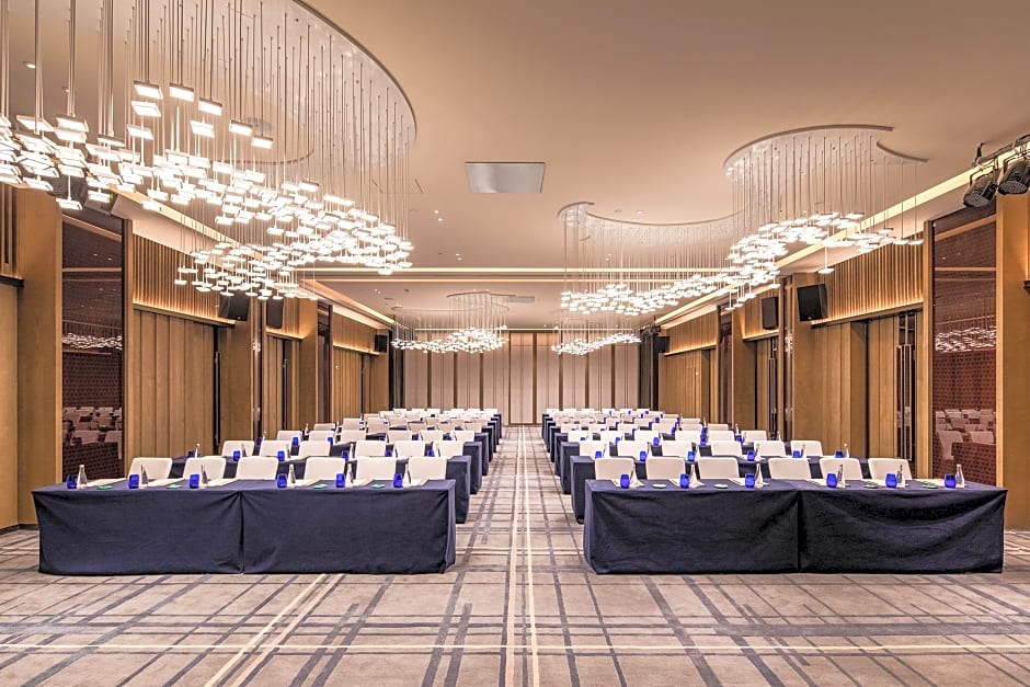 Amber East Hotel