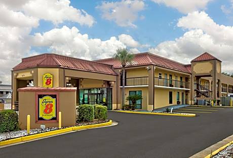 Super 8 by Wyndham Mobile/Tillmans Corner