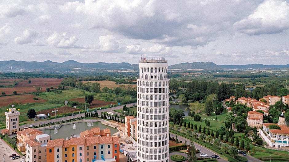 Toscana Piazza by Toscana Valley