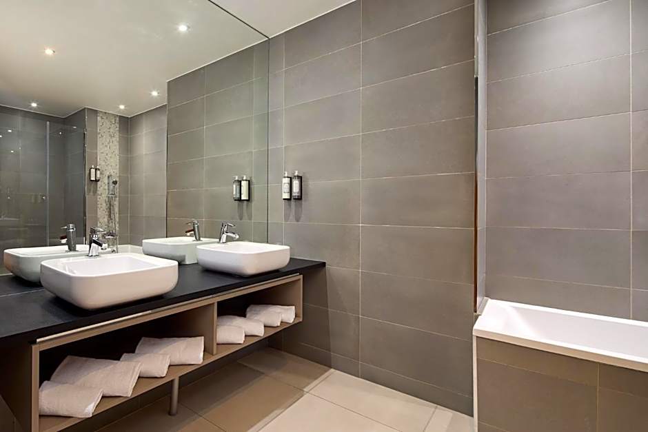 Timhotel Opera Blanche Fontaine