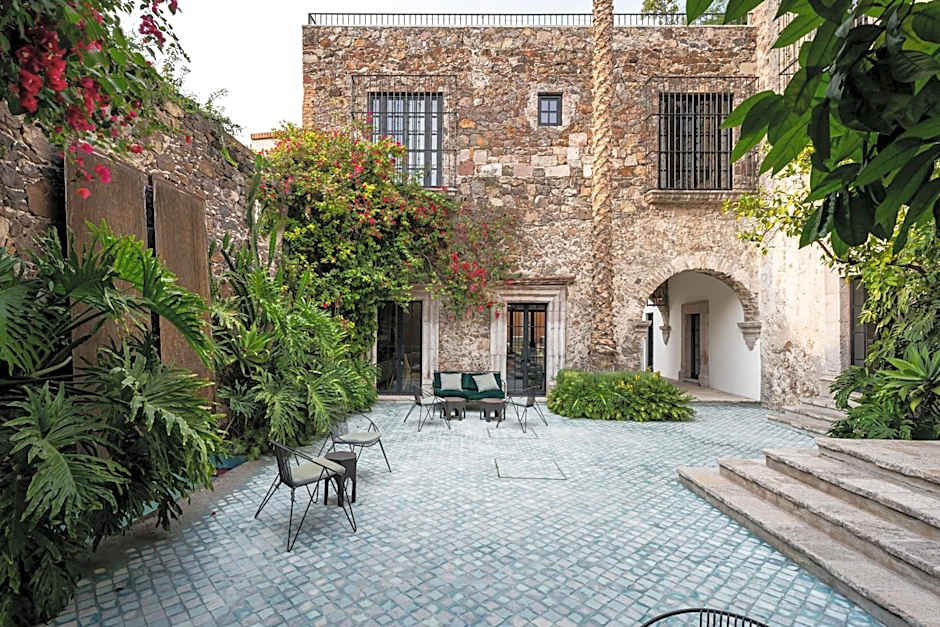 Villa Garita, 6BR Designer Villa with Heated Pool in Centro