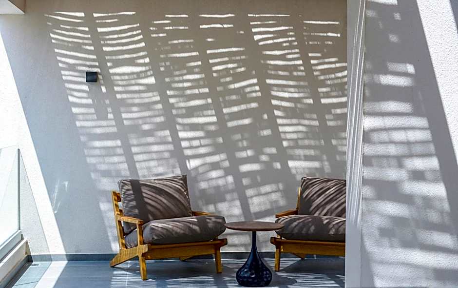 Amyntas Seafront Hotel