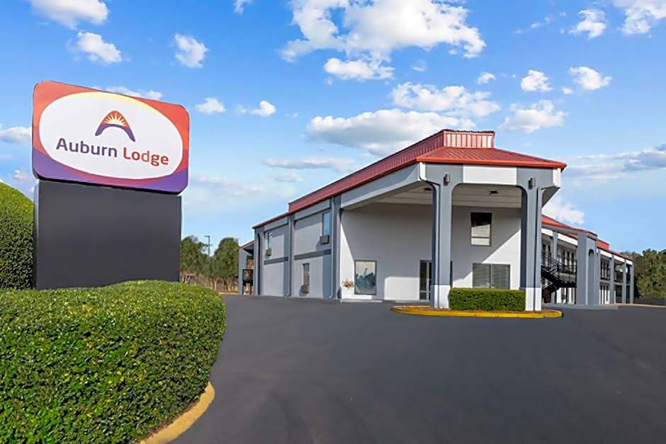 Auburn Lodge near University