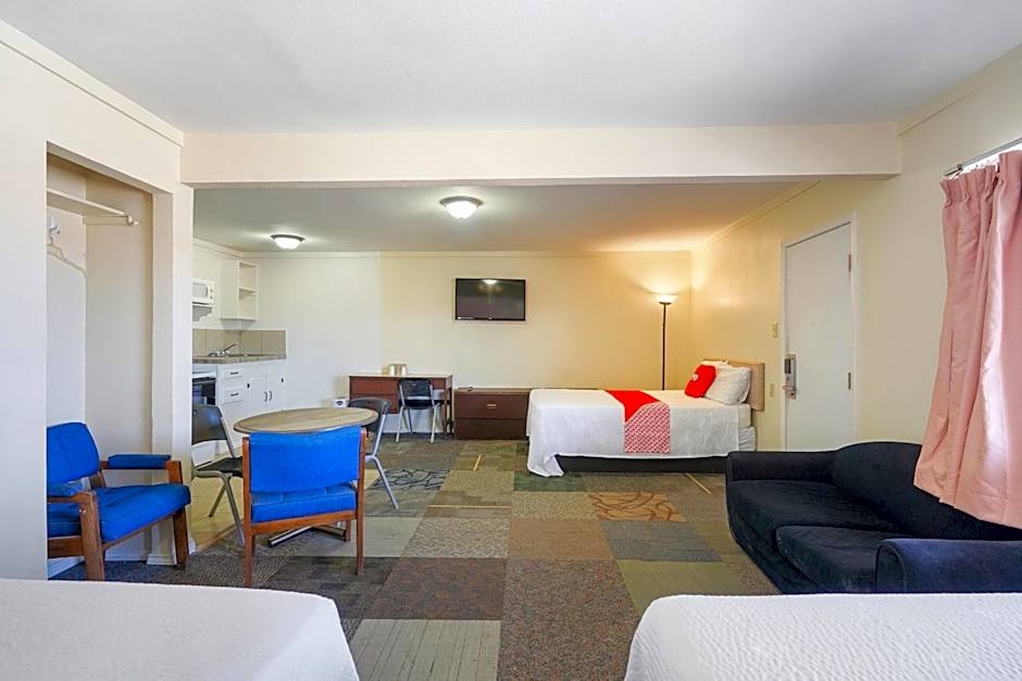 OYO Hotel Alpine TX near University