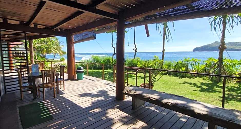 Castaway Surf Retreat