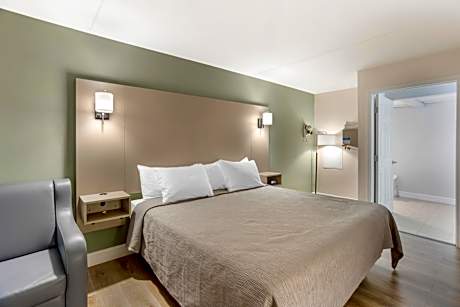 King Room - Disability Access/Non Smoking