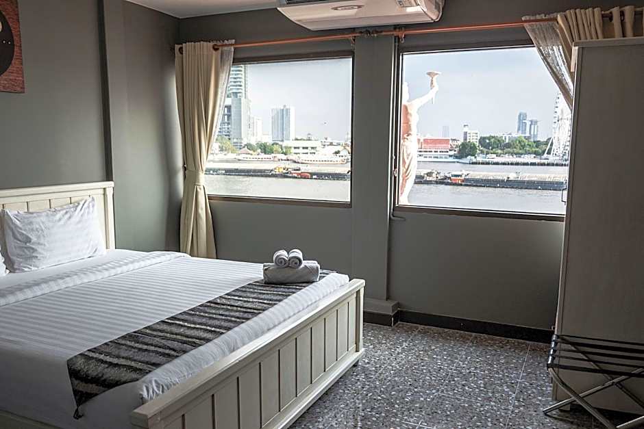 Anandpura Riverside Hotel