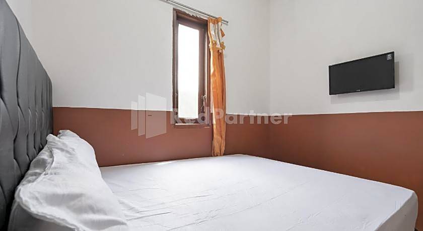 OYO 92626 Good Sleep 4 Inn Dcos Syariah