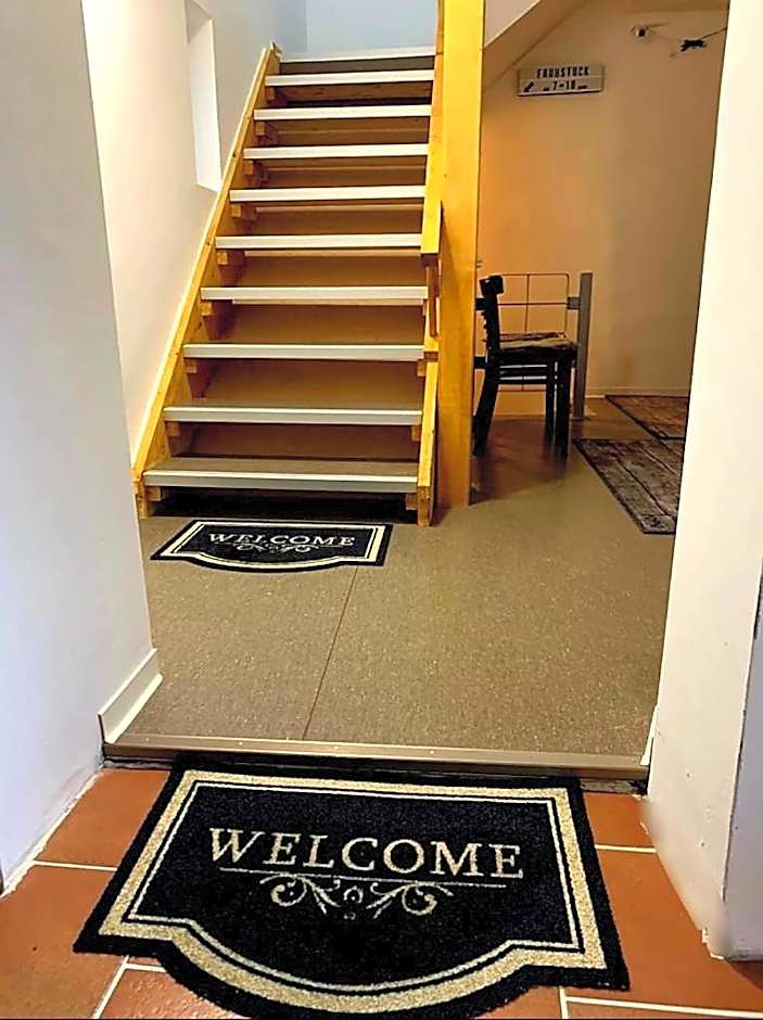 New Hostel Berlin Mitte FREE SNACK hot tea and coffee