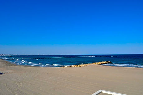 Single Room with Balcony and Sea View