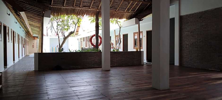 Roots Hotel Trawangan