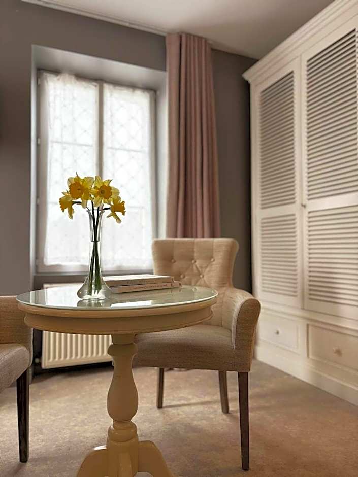 Hôtel Traiteur Les Ormes, The Originals Relais