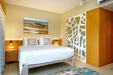 Superior Room with Kitchenette River Facing