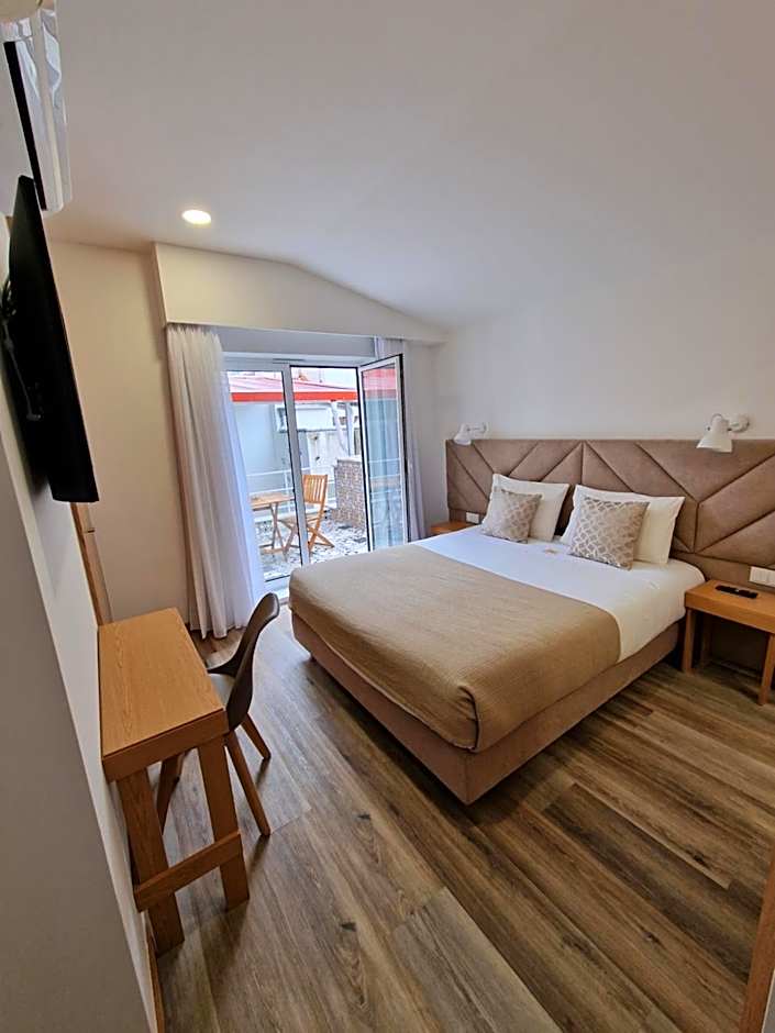 Soldouro Train Suites