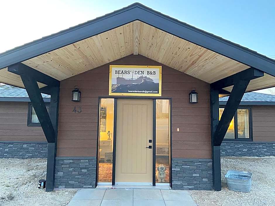 Bears Den Guest House