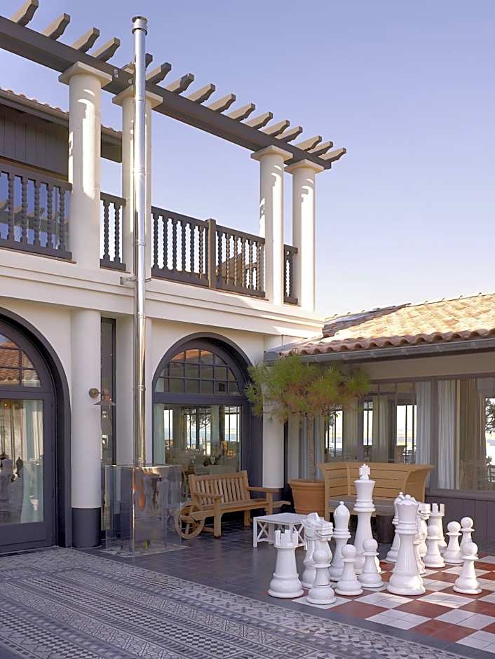 Hotel La Co(o)rniche