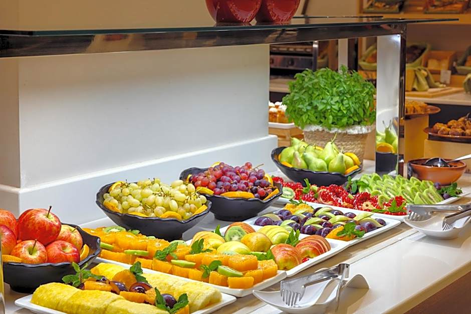 Atlantis Beach Hotel