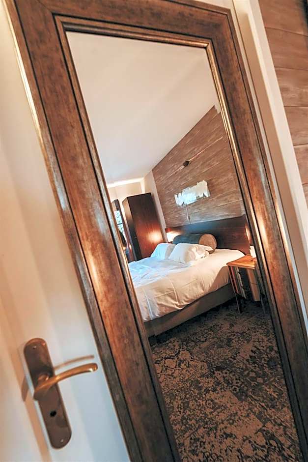 Logis Hôtels Château de La Barge