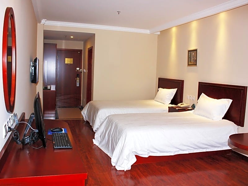 GreenTree Inn Xuzhou High Speed Railway Zhangqian Square Business Hotel