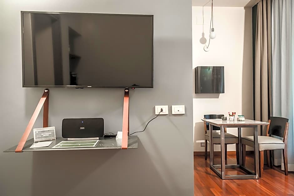 Montenapoleone Suites