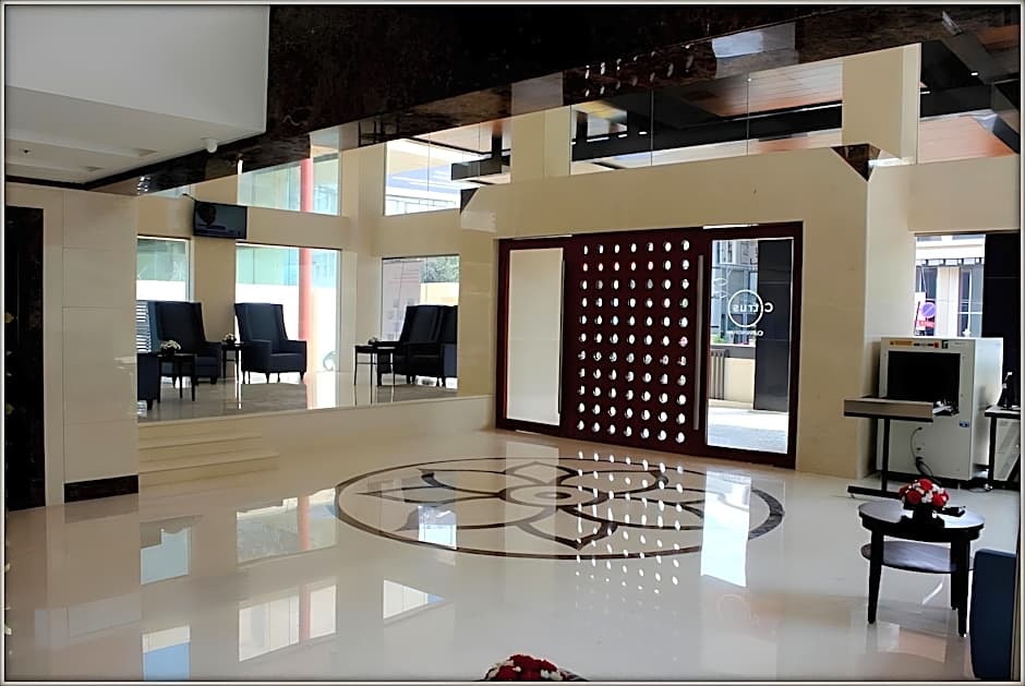 The Cunningham Hotel Bangalore