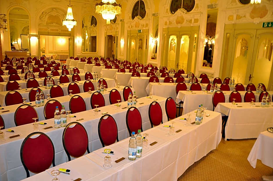 Hôtel du Grand Lac Excelsior