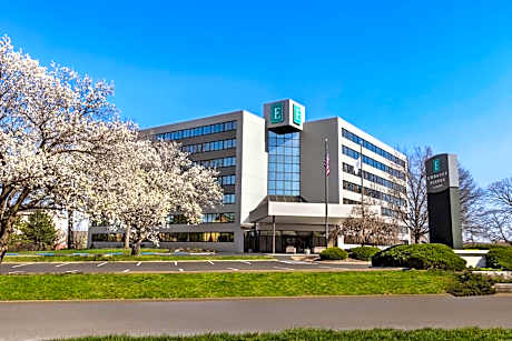 Embassy Suites By Hilton Hotel Kansas City-Overland Park