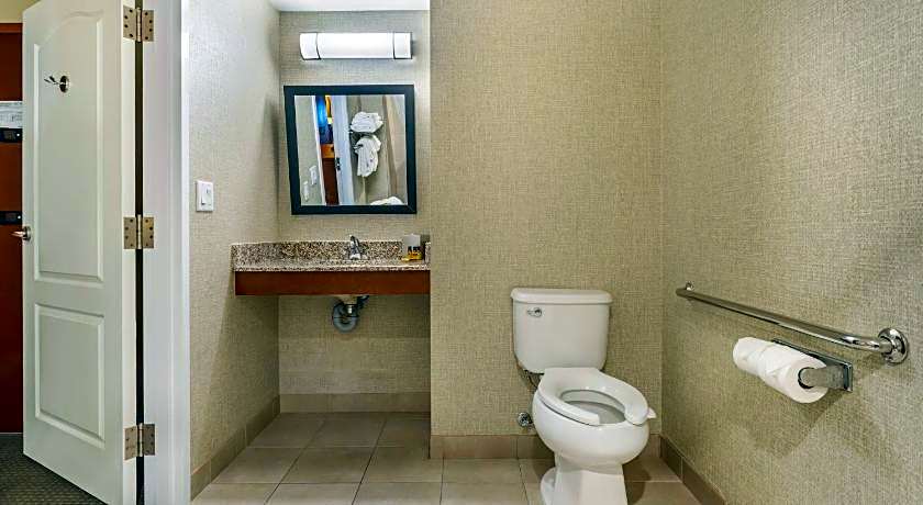 Best Western Plus Service Inn & Suites