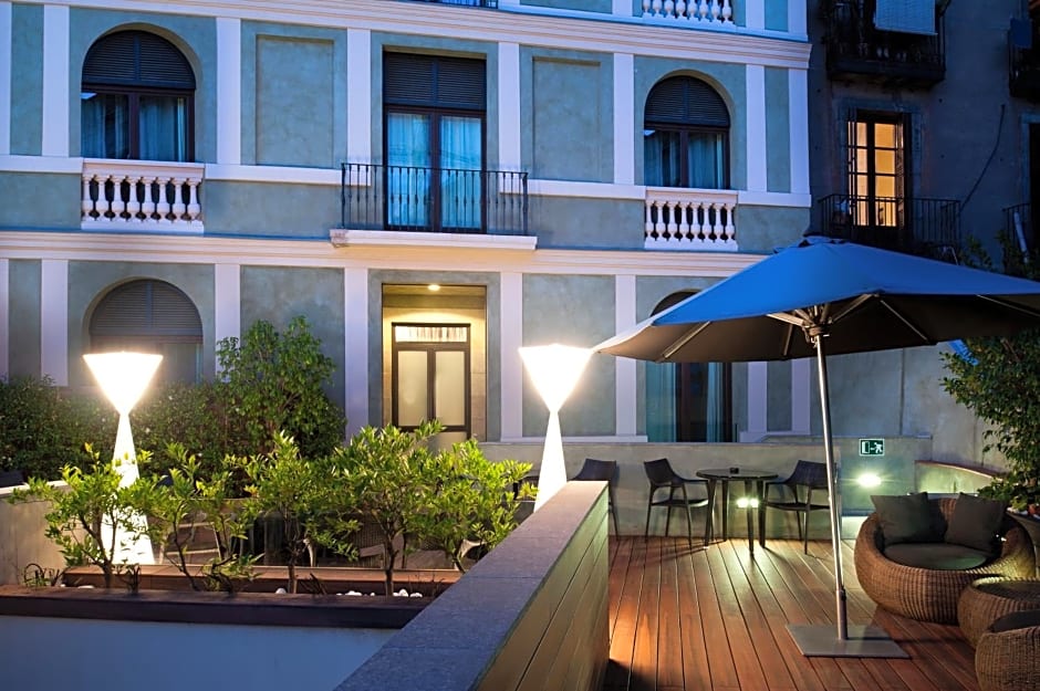 Catalonia Port Hotel