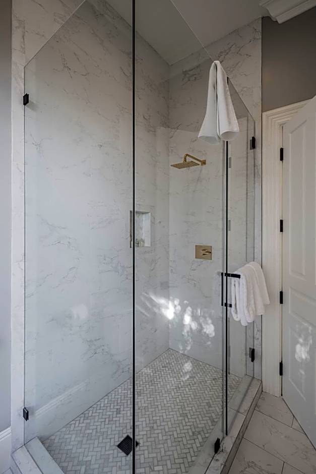 The George - Luxury Boutique Inn