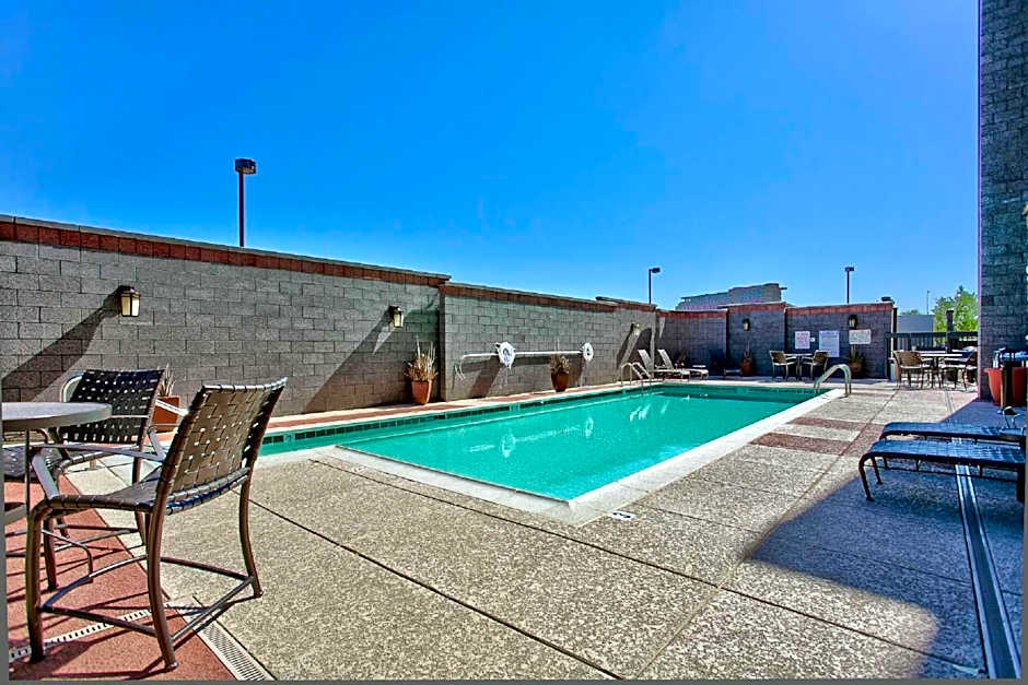 Hampton Inn By Hilton & Suites Scottsdale at Talking Stick