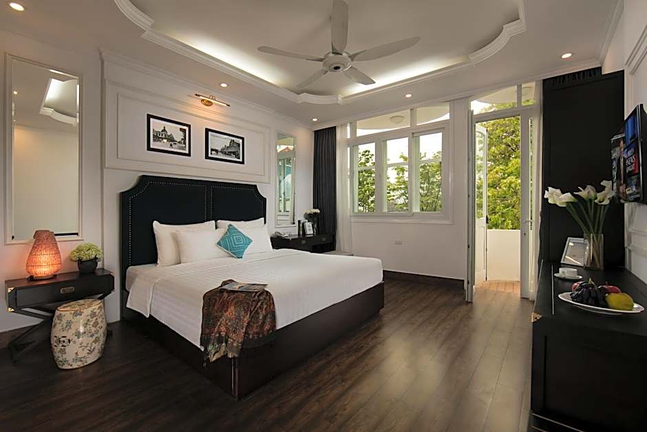 Golden Rooster hotel