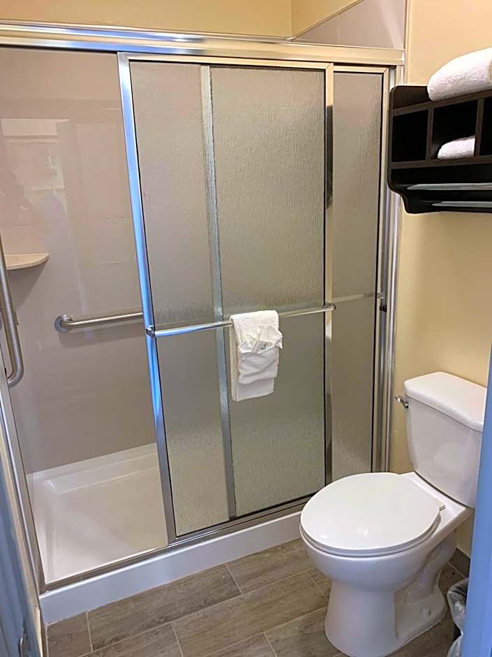 HomeStay Inn & Suites Edinburg