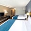 Crestwood Hotel