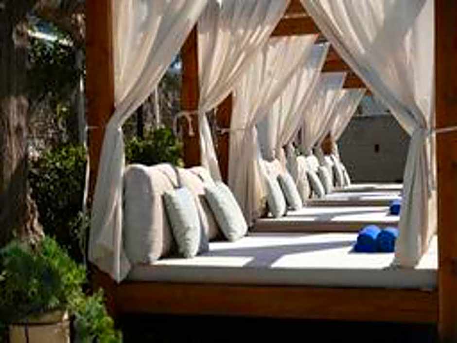 Dimitra Hotel Apartments