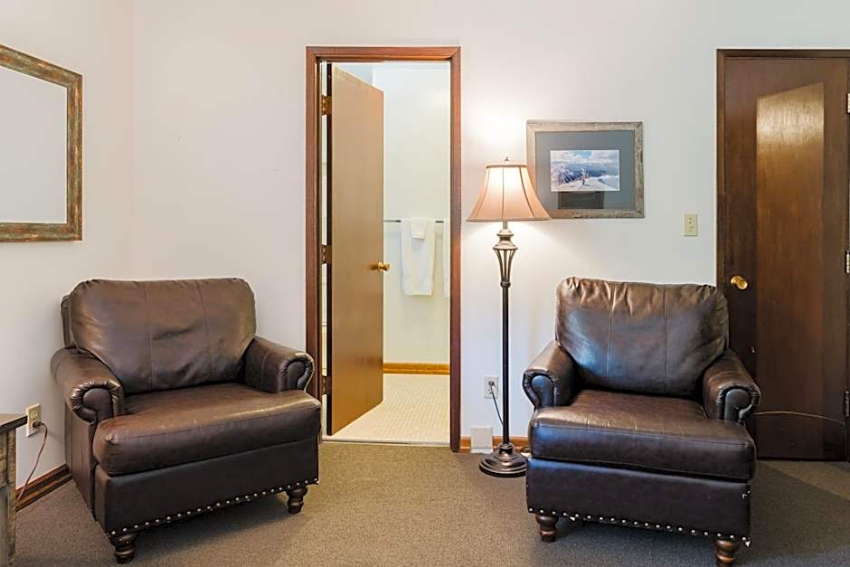 Crystal Mountain Hotels