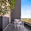 BALTIA Luxurious One Bedroom Ap