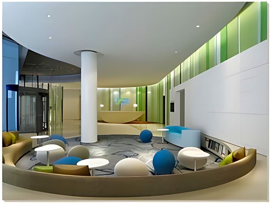 Holiday Inn Express Yangzhou City Center By IHG
